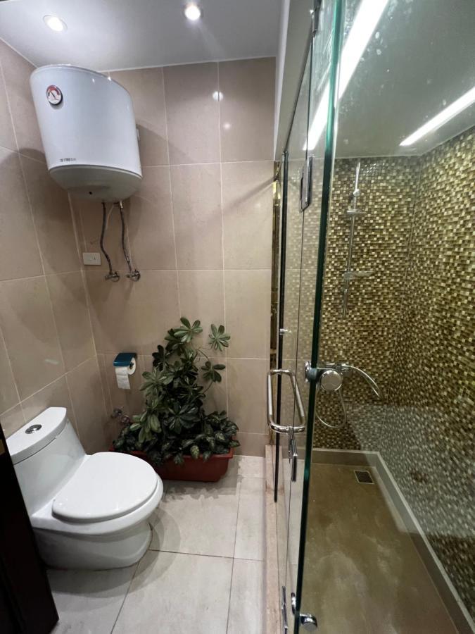 Luxury Flat With Garden And Private Entrance شقة فاخرة بحديقة و مدخل خاص Kairo Exteriör bild