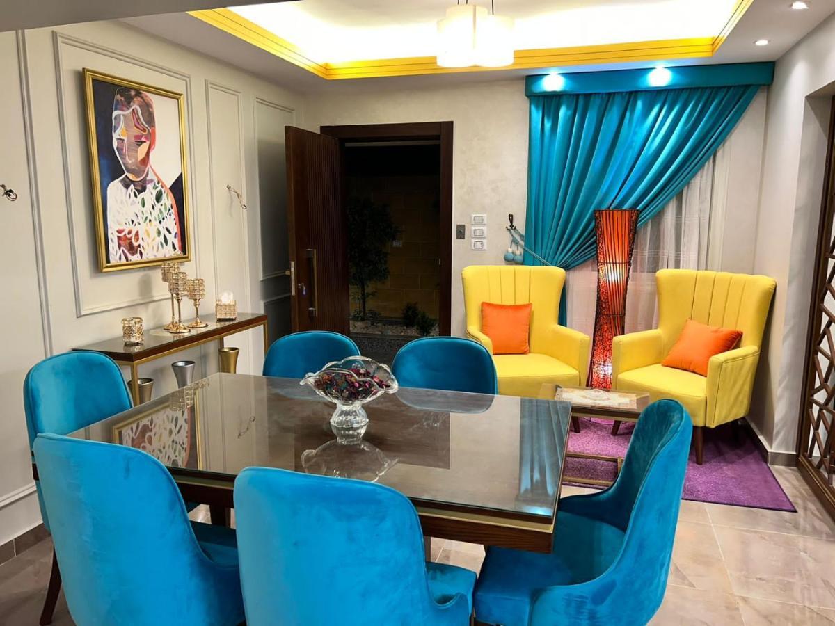 Luxury Flat With Garden And Private Entrance شقة فاخرة بحديقة و مدخل خاص Kairo Exteriör bild